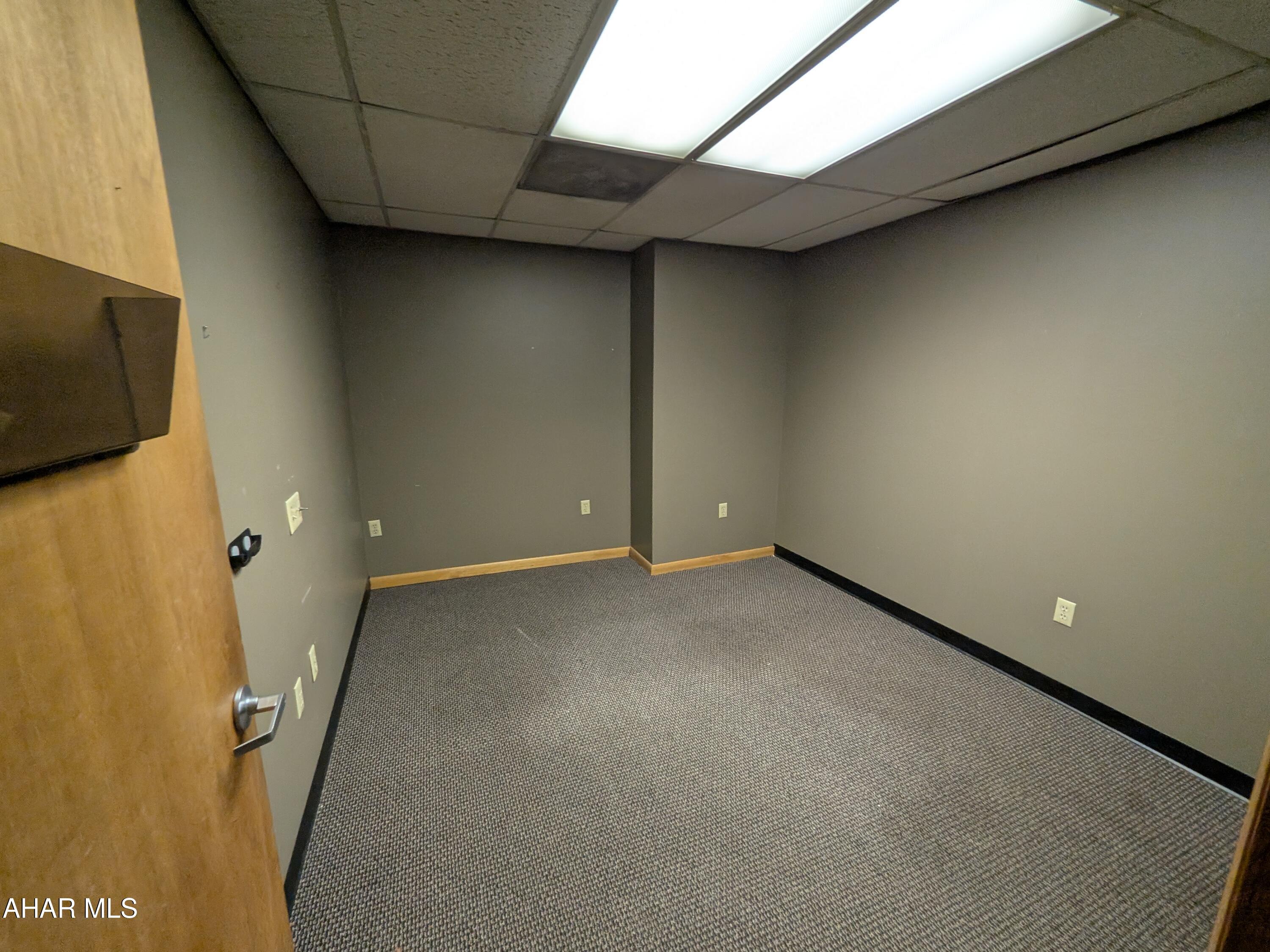 Llyswen - Commercial Sale