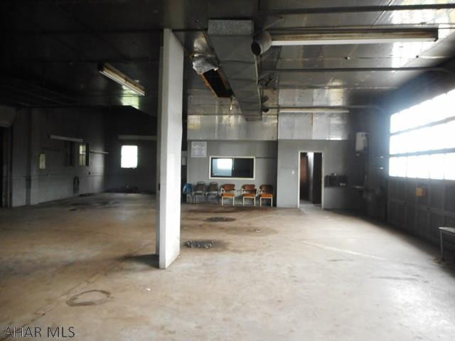 Unknown - Commercial Sale