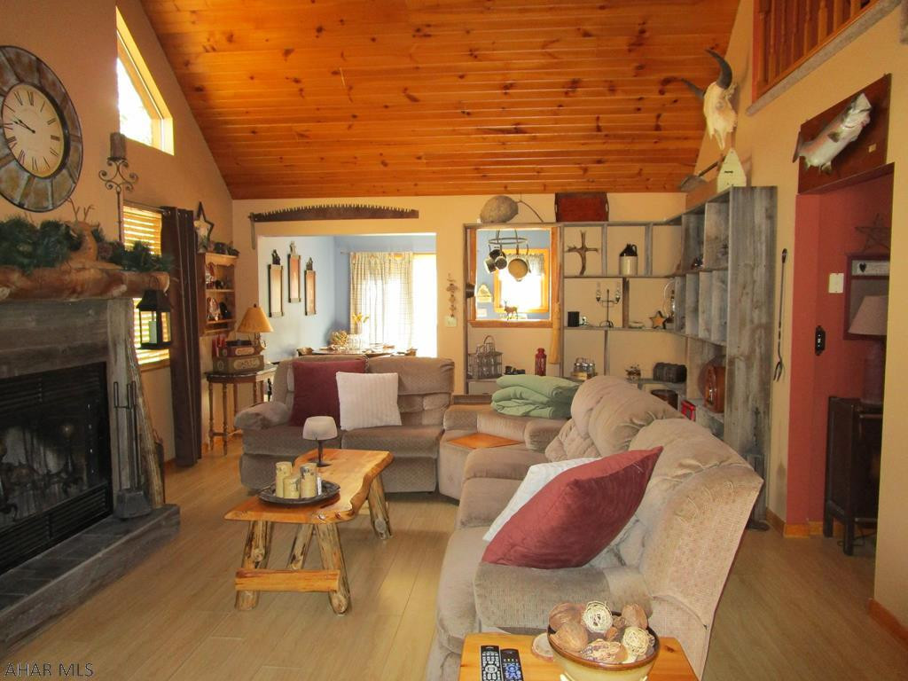 Glendale Yearound - Residential