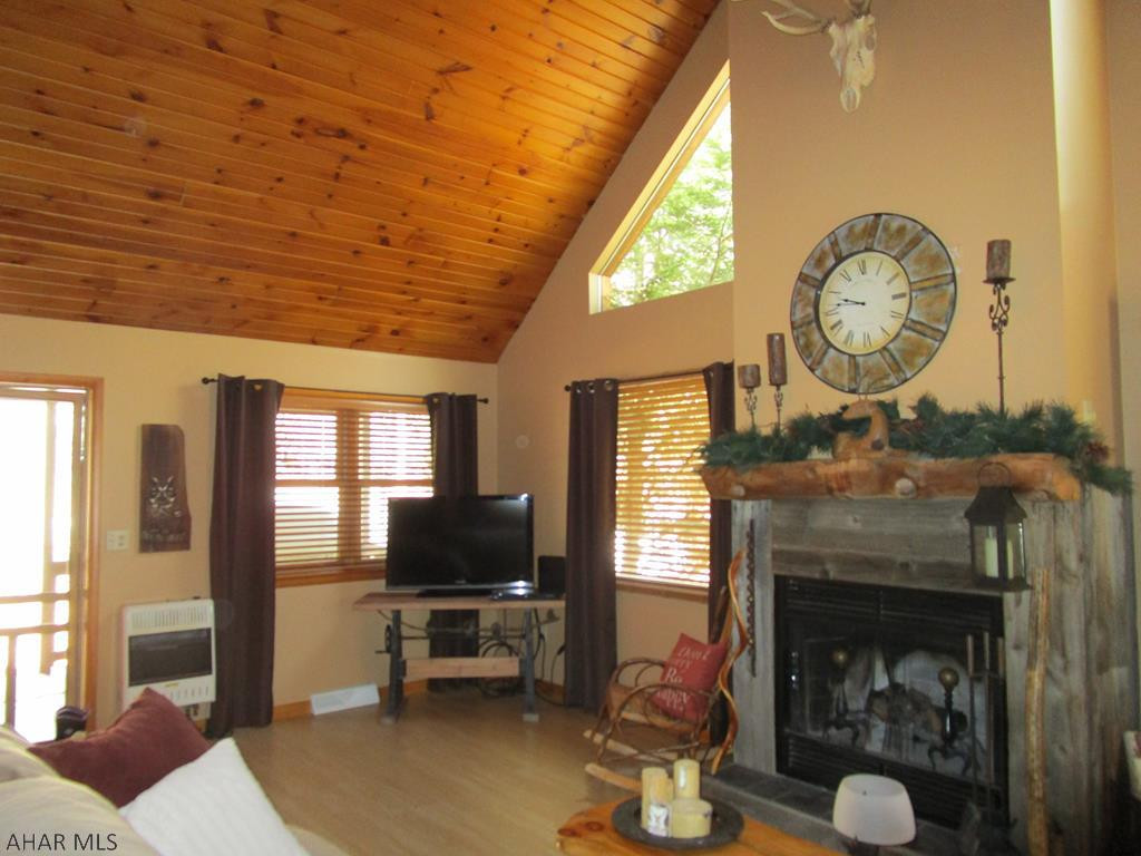 Glendale Yearound - Residential