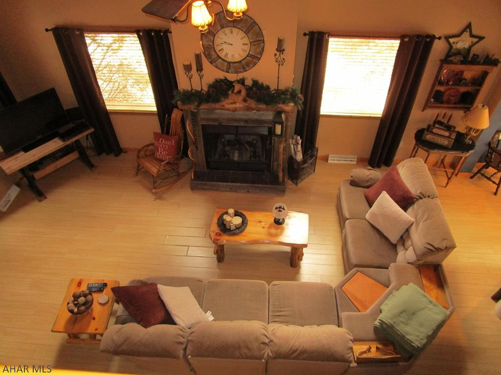 Glendale Yearound - Residential