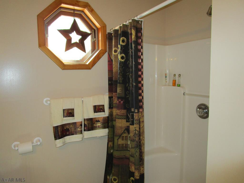 Glendale Yearound - Residential