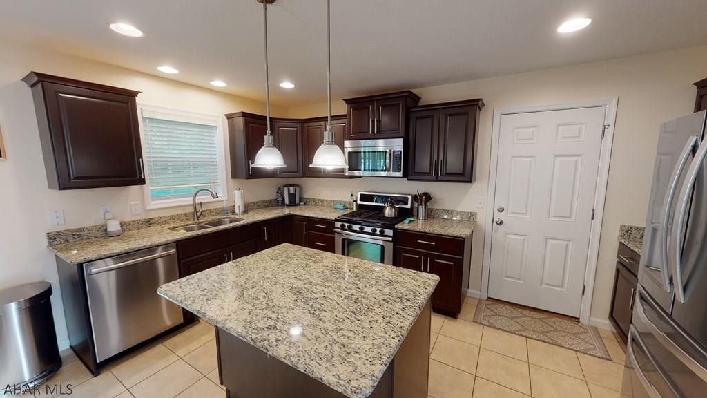 Rolling Hills - Residential