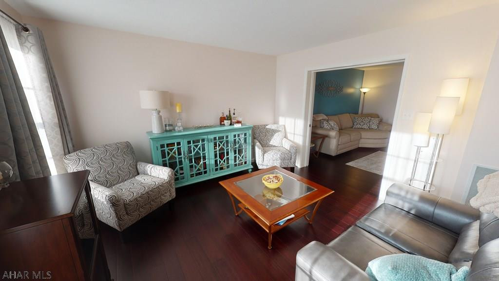 Rolling Hills - Residential