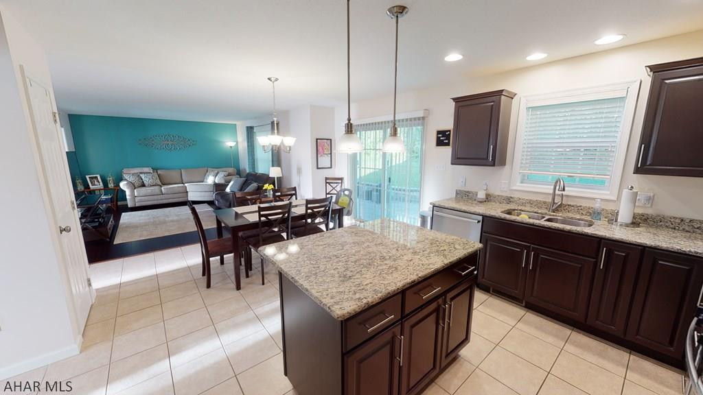 Rolling Hills - Residential