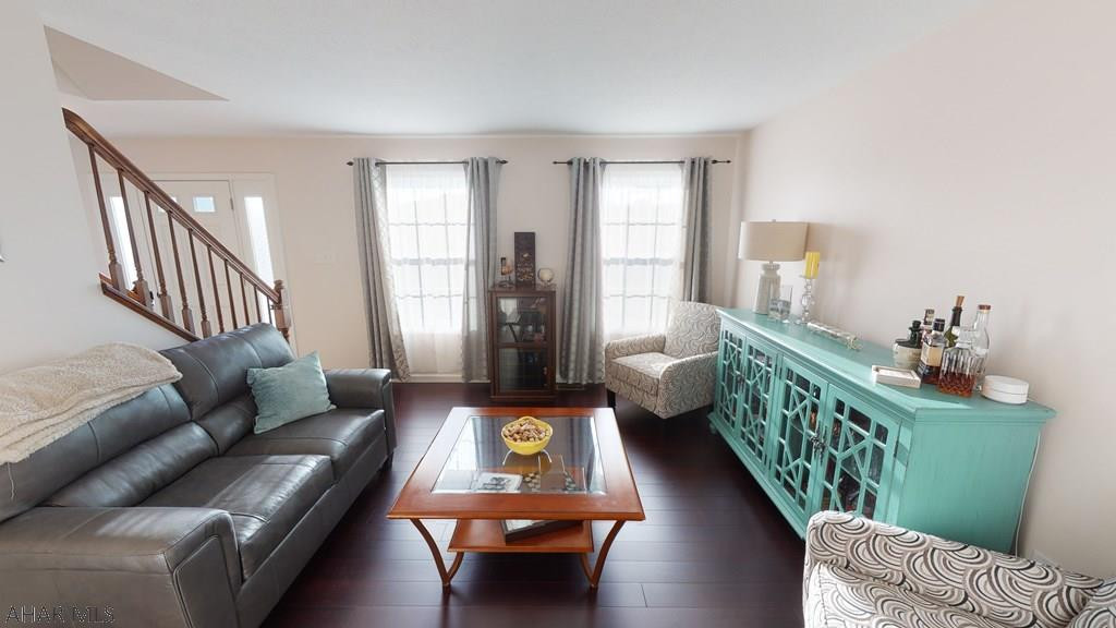 Rolling Hills - Residential