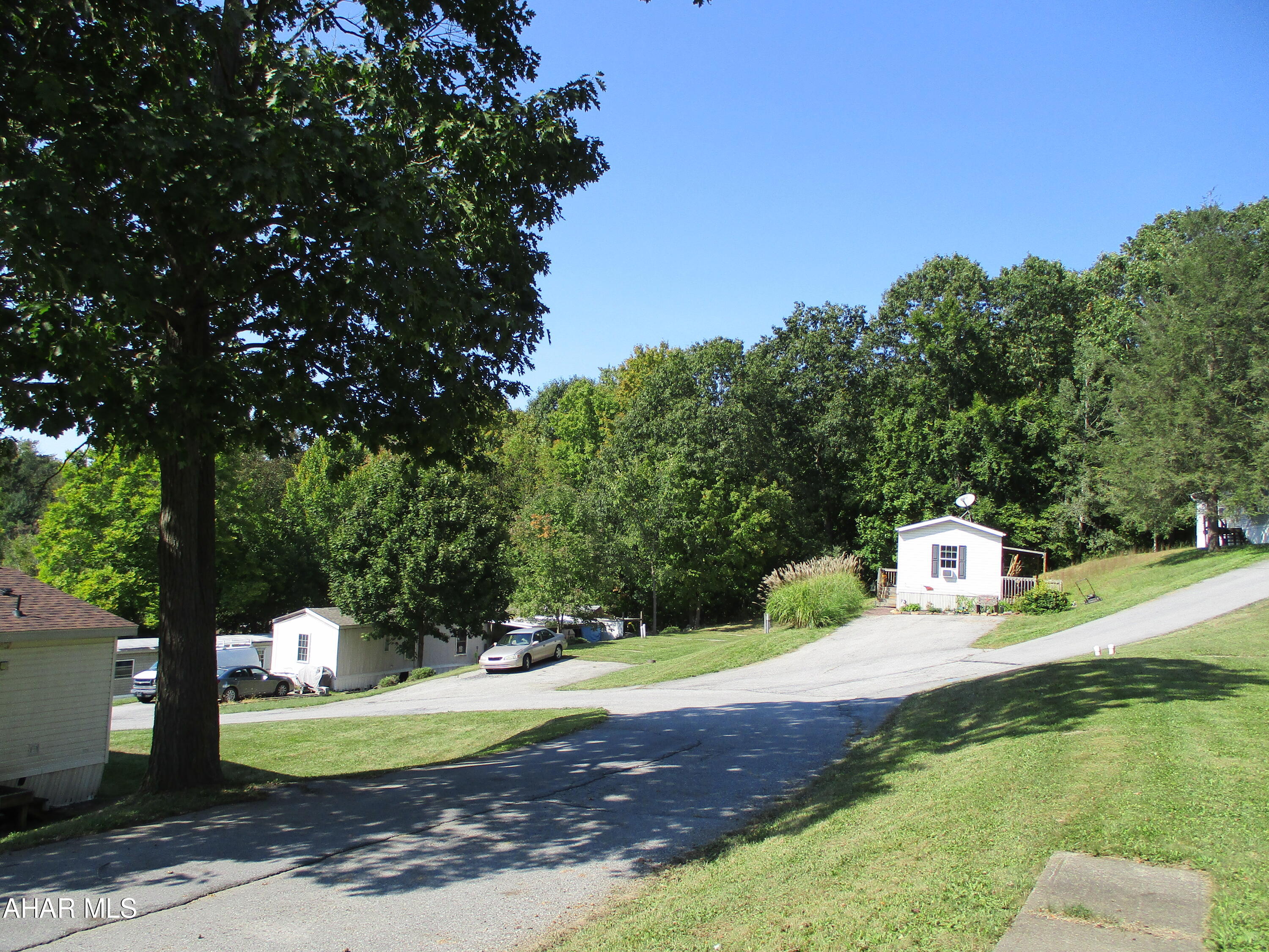 Pine Croft - Commercial Sale