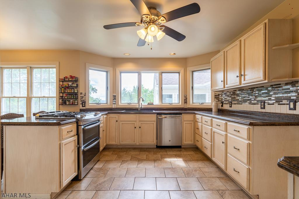 Stonehedge - Residential