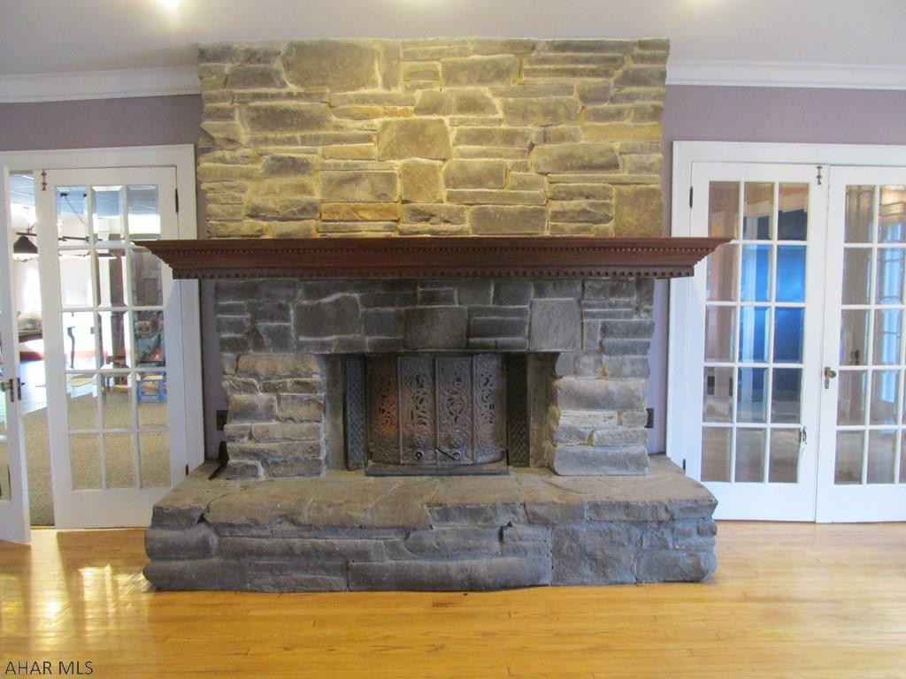 Homers Gap - Residential