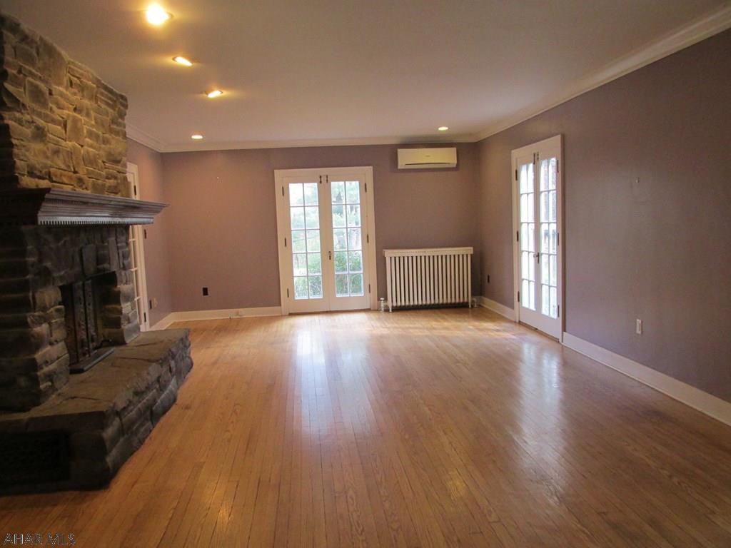 Homers Gap - Residential