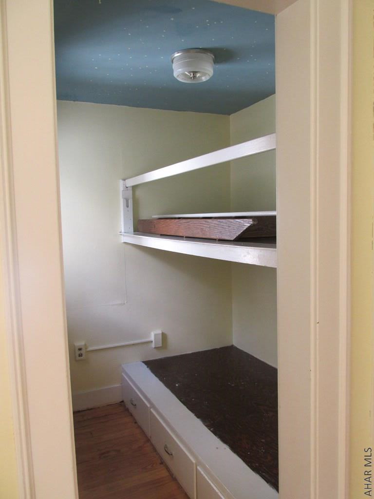 Homers Gap - Residential