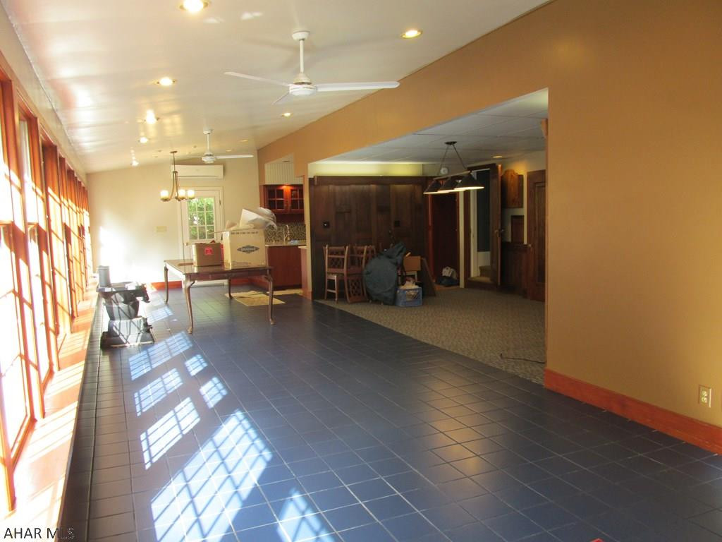 Homers Gap - Residential