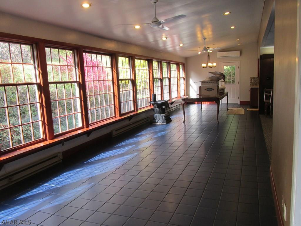 Homers Gap - Residential