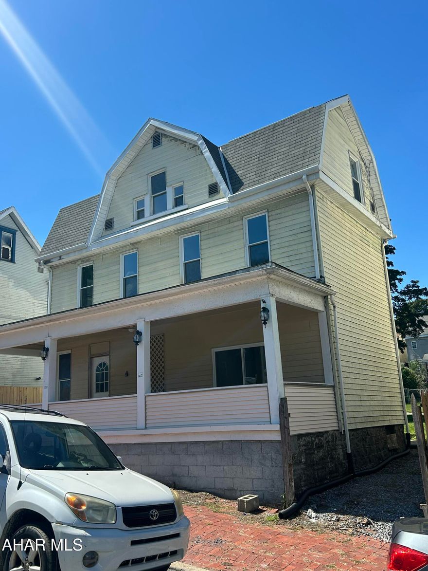 If you're looking for space you've found it. 5 spacious bedrooms with the entire attic constituting the 5th. Master bedroom on the first floor with plenty of space to add a master bath. Agent owned. NEW CARPET INSTALLED ON FIRST AND SECOND FLOOR 3/31/25