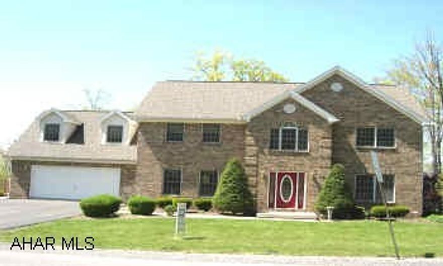 HEATED INGROUND 18X36 POOL, OUTSIDE SHOWER/BATH AREA FOR POOL. COMPOSITE DECKING, FRESHLY PAINTED, GARAGE PARKING FOR 3 CARS PLUS WORKSHOP W/ OVERHEAD DOOR, 2 DRIVEWAYS, UP TO 7 BEDROOMS. HEATED INGROUND 18X36 POOL, OUTSIDE SHOWER/BATH AREA FOR POOL. COMPOSITE DECKING, FRESHLY PAINTED, GARAGE PARKING FOR 3 CARS PLUS WORKSHOP W/ OVERHEAD DOOR, 2 DRIVEWAYS, UP TO 7 BEDROOMS.