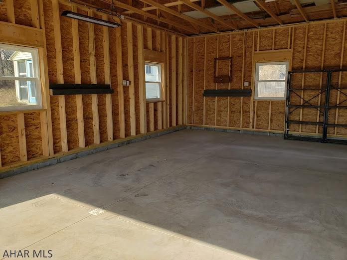 Maple Hollow - Residential