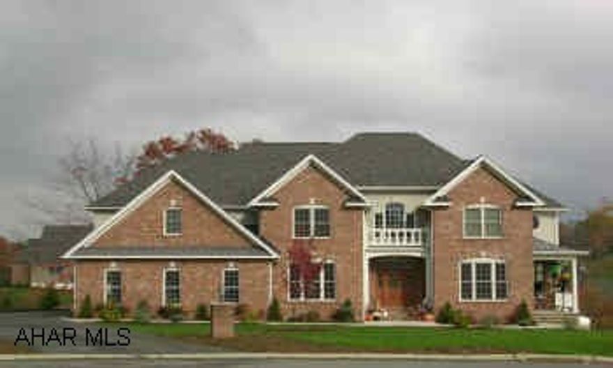 Exquisite 5 BR home, well appointed and well - built with top of line features - full furnished walkout basement.  All details and photo's  at www.CarolGardiner.com 24 hour notice to show. Exquisite 5 BR home, well appointed and well - built with top of line features - full furnished walkout basement.  All details and photo's  at www.CarolGardiner.com 24 hour notice to show.