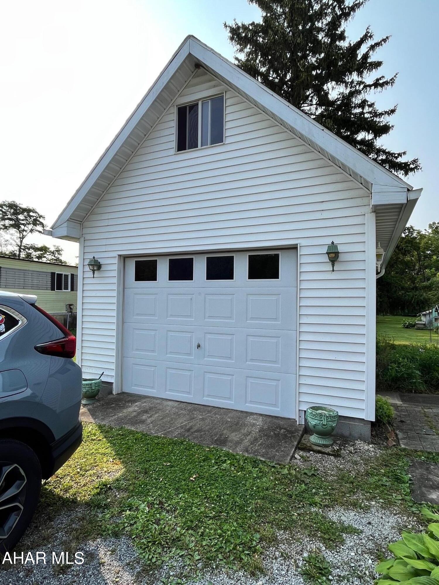 Foot of Ten - Residential