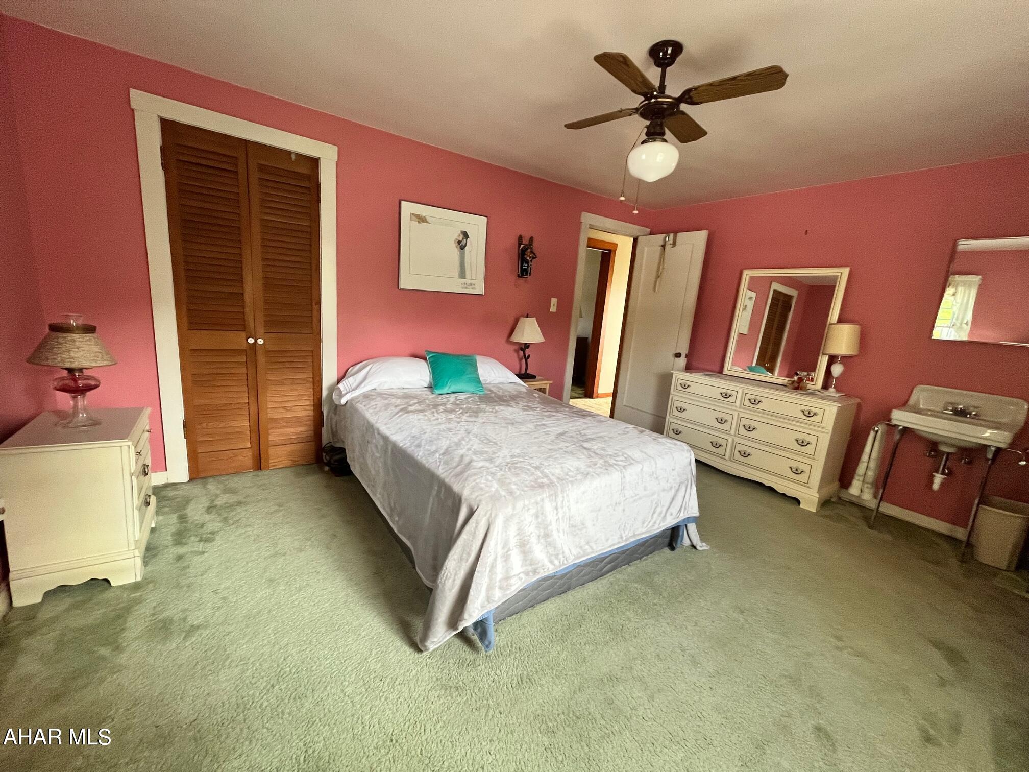 Foot of Ten - Residential