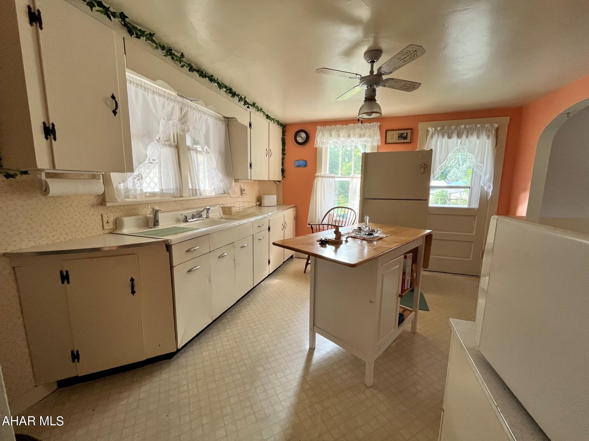 Foot of Ten - Residential