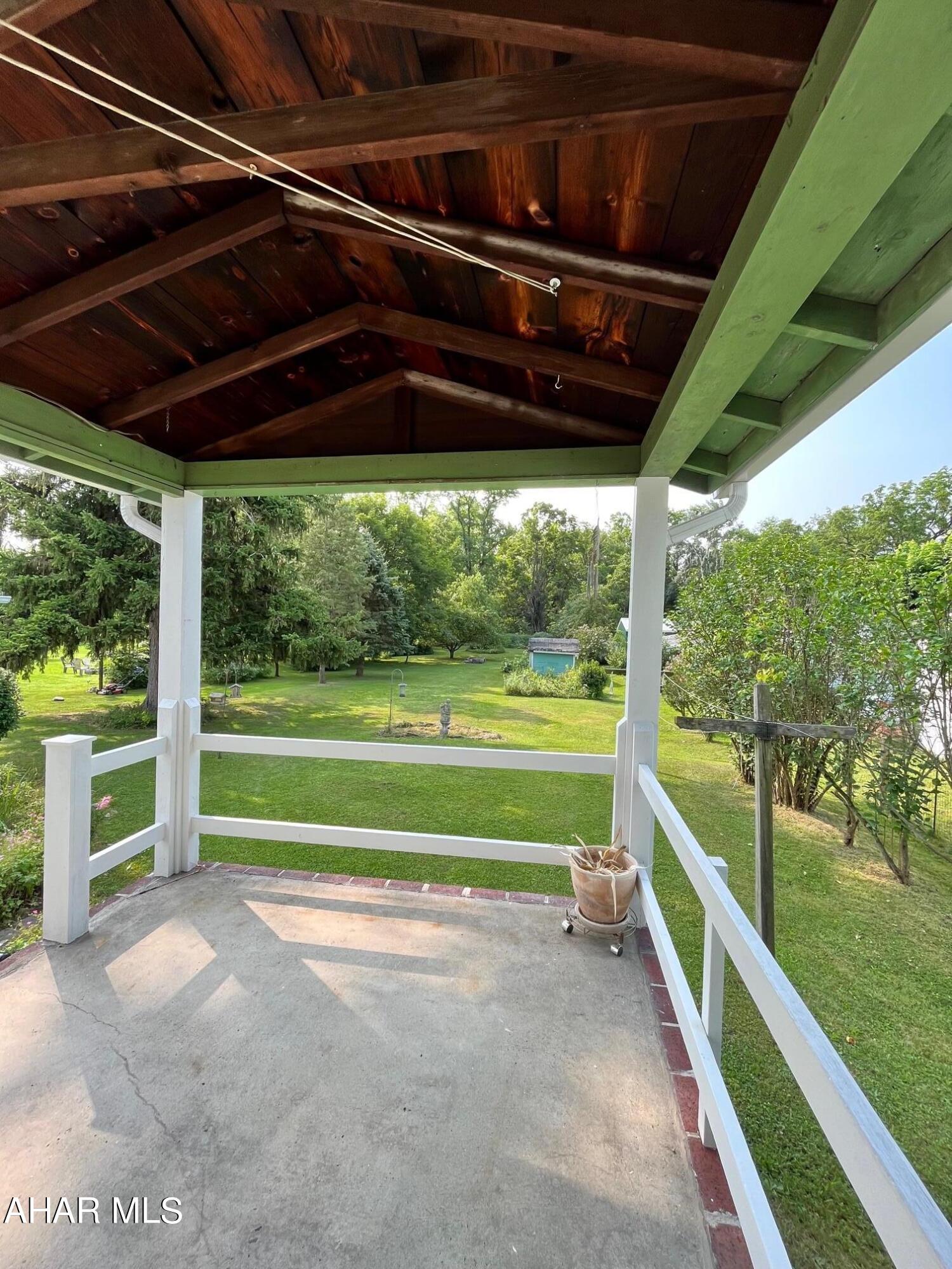 Foot of Ten - Residential