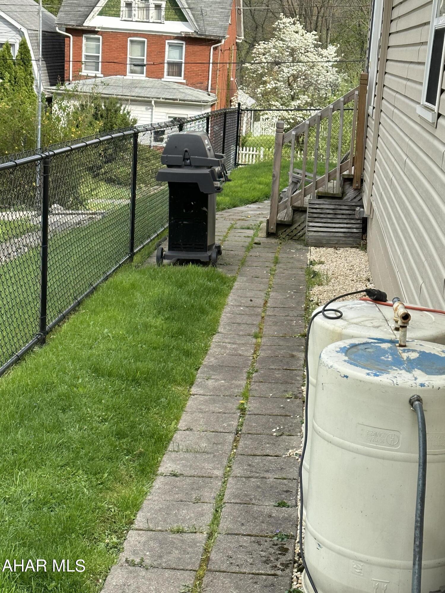 Juniata - Residential