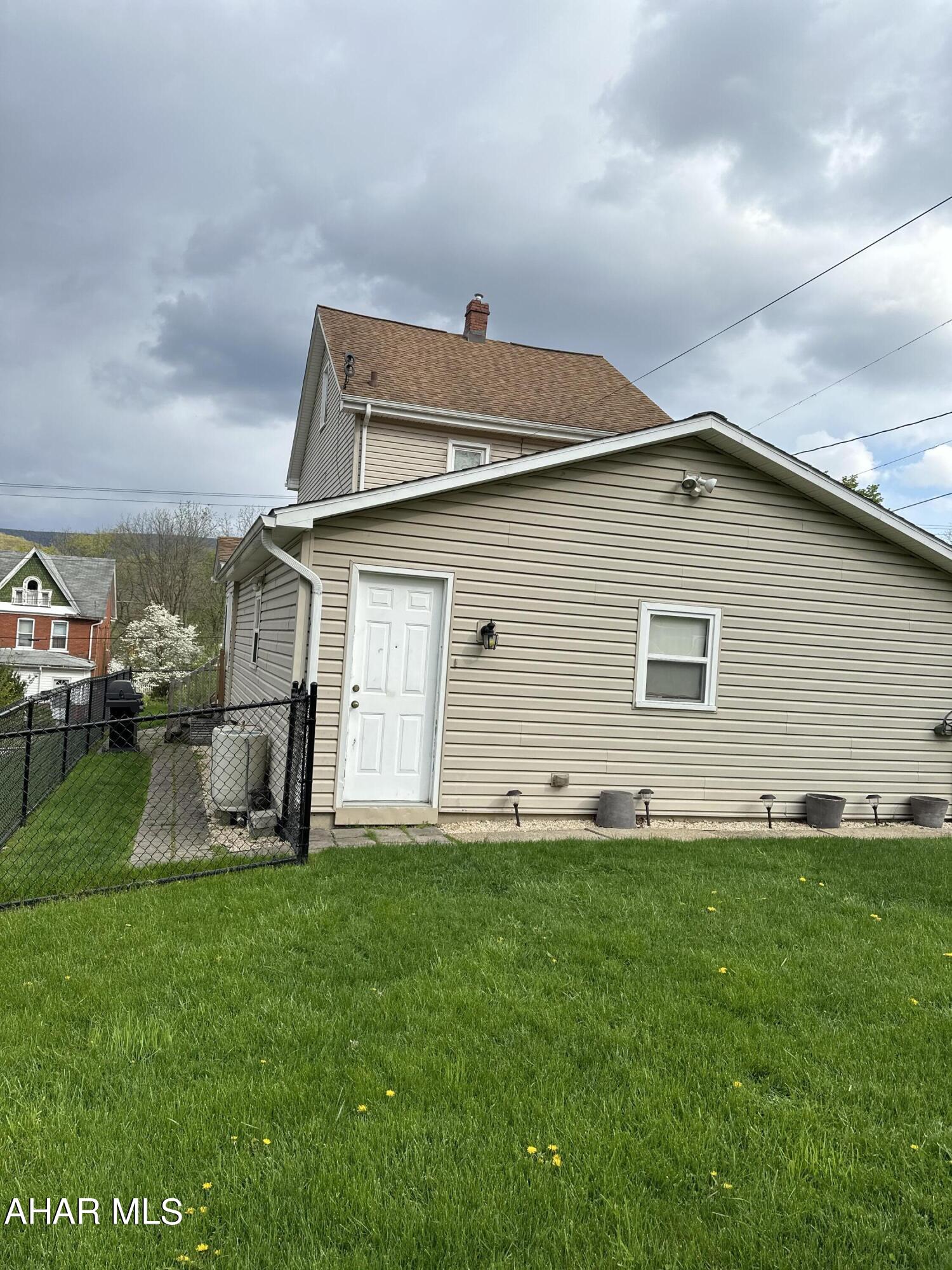 Juniata - Residential