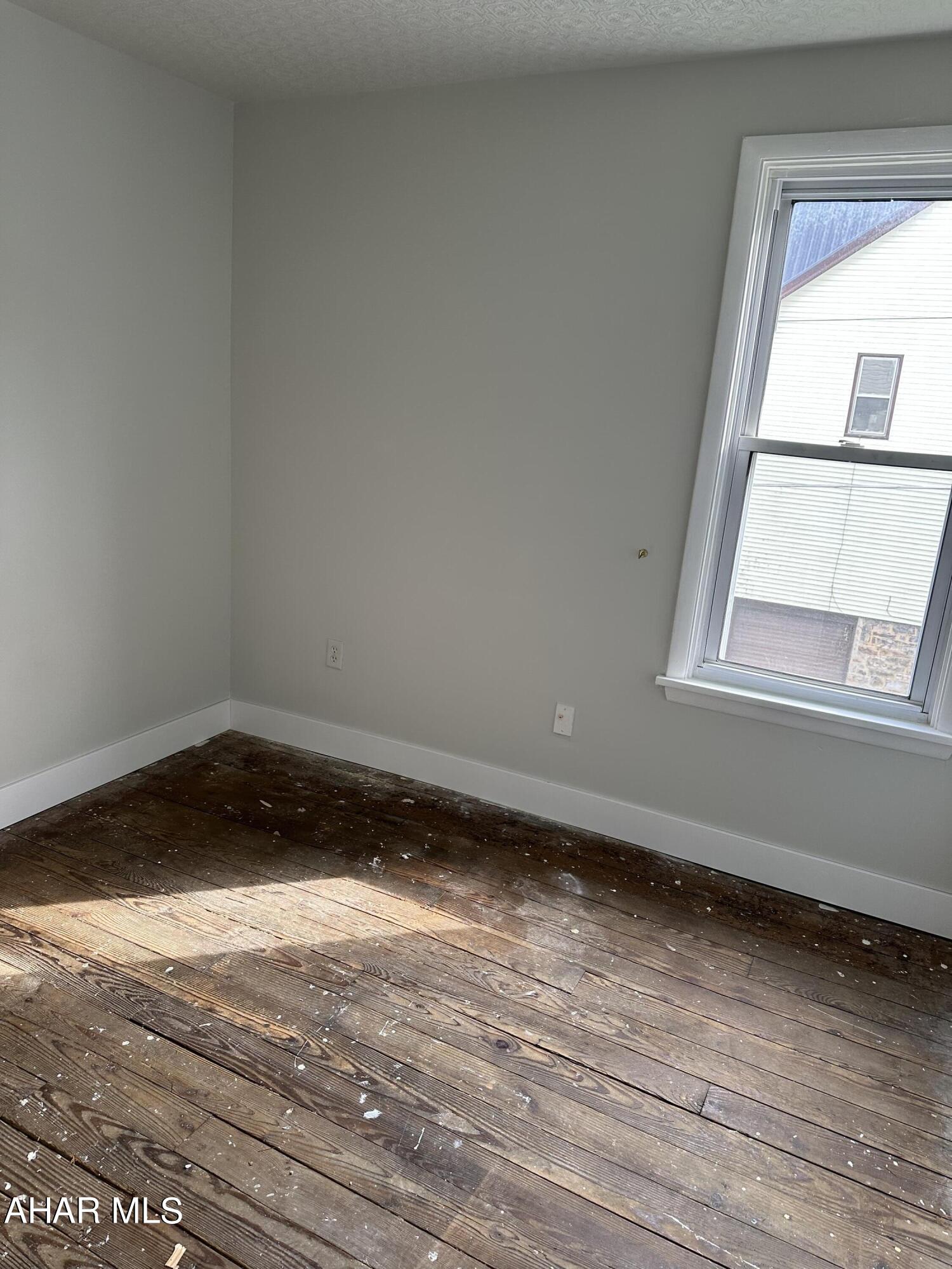 Juniata - Residential