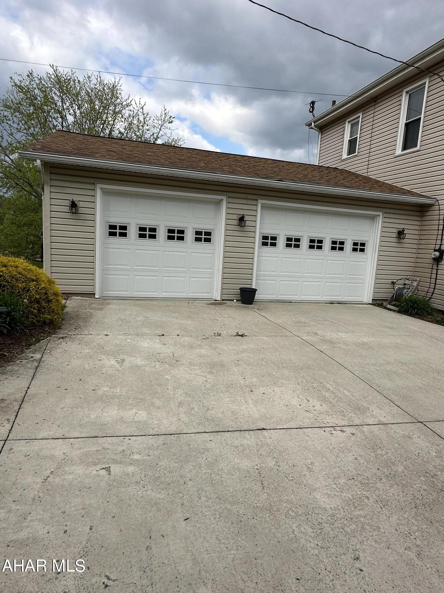 Juniata - Residential