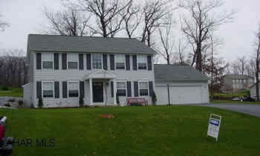 IMMACULATE HOME IN CHAPEL HILL ESTATES. BUILT IN 2001, IT'S ALMOST NEW.  MASTER BEDROOM HAS BATH WITH DOUBLE SINK AND WALK-IN CLOSET.  CATHEDAL CEILING IN ENTRANCEWAY.   VINYL FENCING IN BACK YARD.   DECK OFF KITCHEN, PATIO, GAS FP IN FR, ATTIC ACCESS, FINISHABLE BASEMENT.  TWO CAR ATTACHED GARAGE.  DEAD-END STREET.