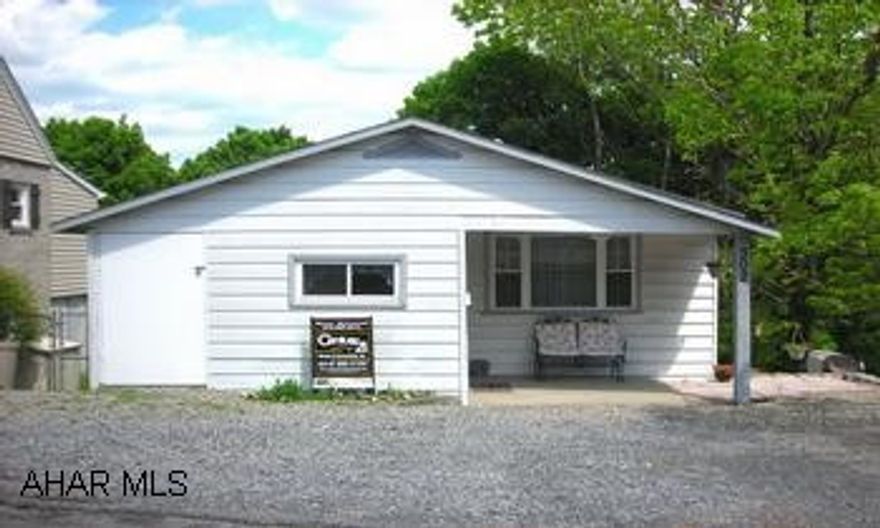 1 STORY WITH DECK AND VIEW- FENCED LOT, MOVE IN CONDITION--GREAT STARTER! MUST SEE-- MUCH BIGGER THAN APPEARS-- NEWER WINDOWS, HOT WATER TANK, BLOWN IN INSULATION IN THE ATTIC AREA