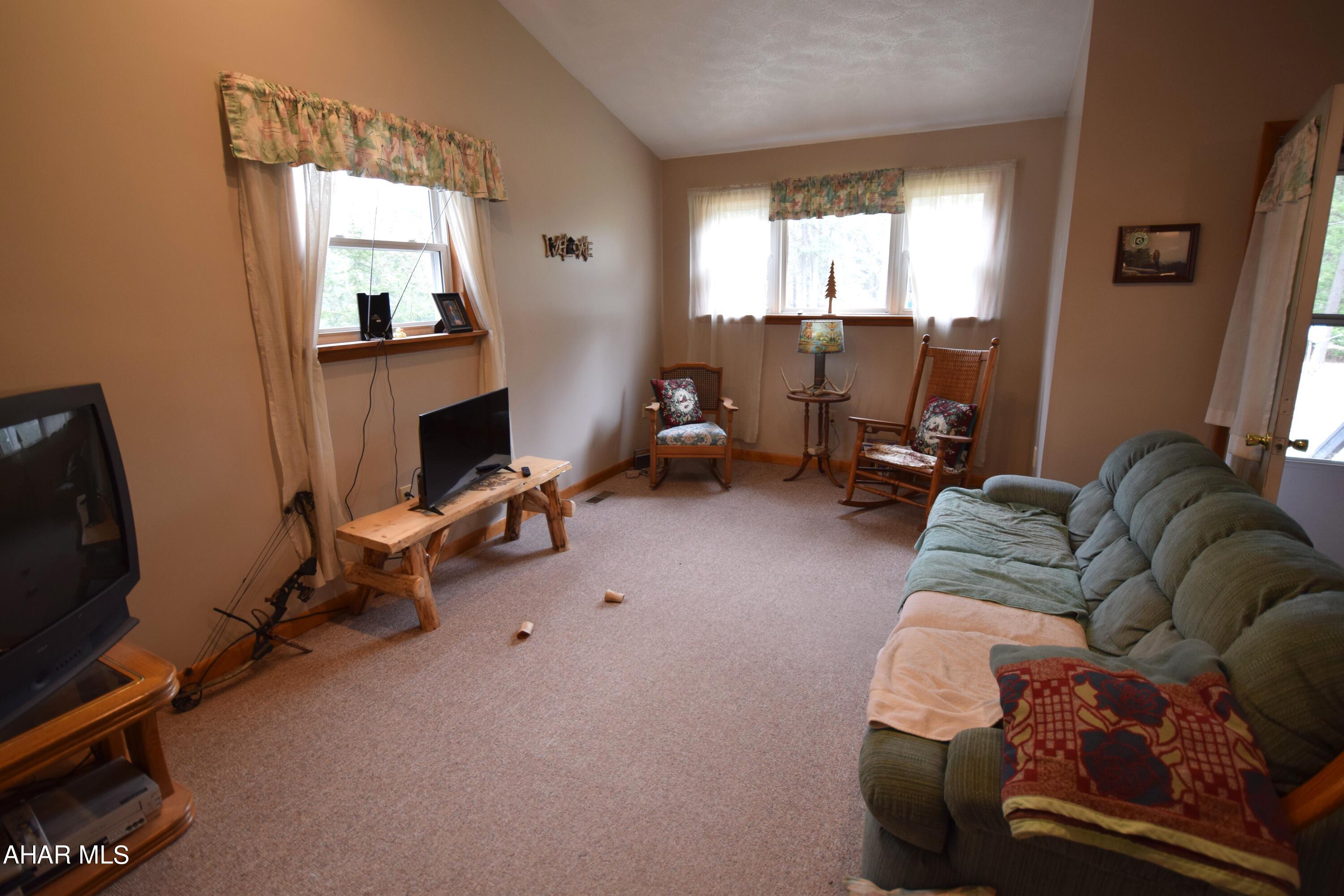 Glendale Yearound - Residential