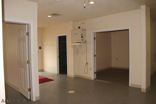 Unknown - Commercial Sale