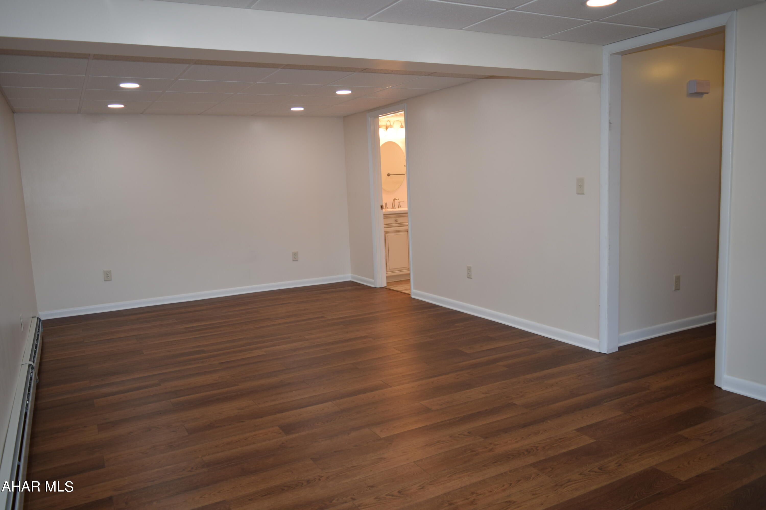 Juniata - Residential