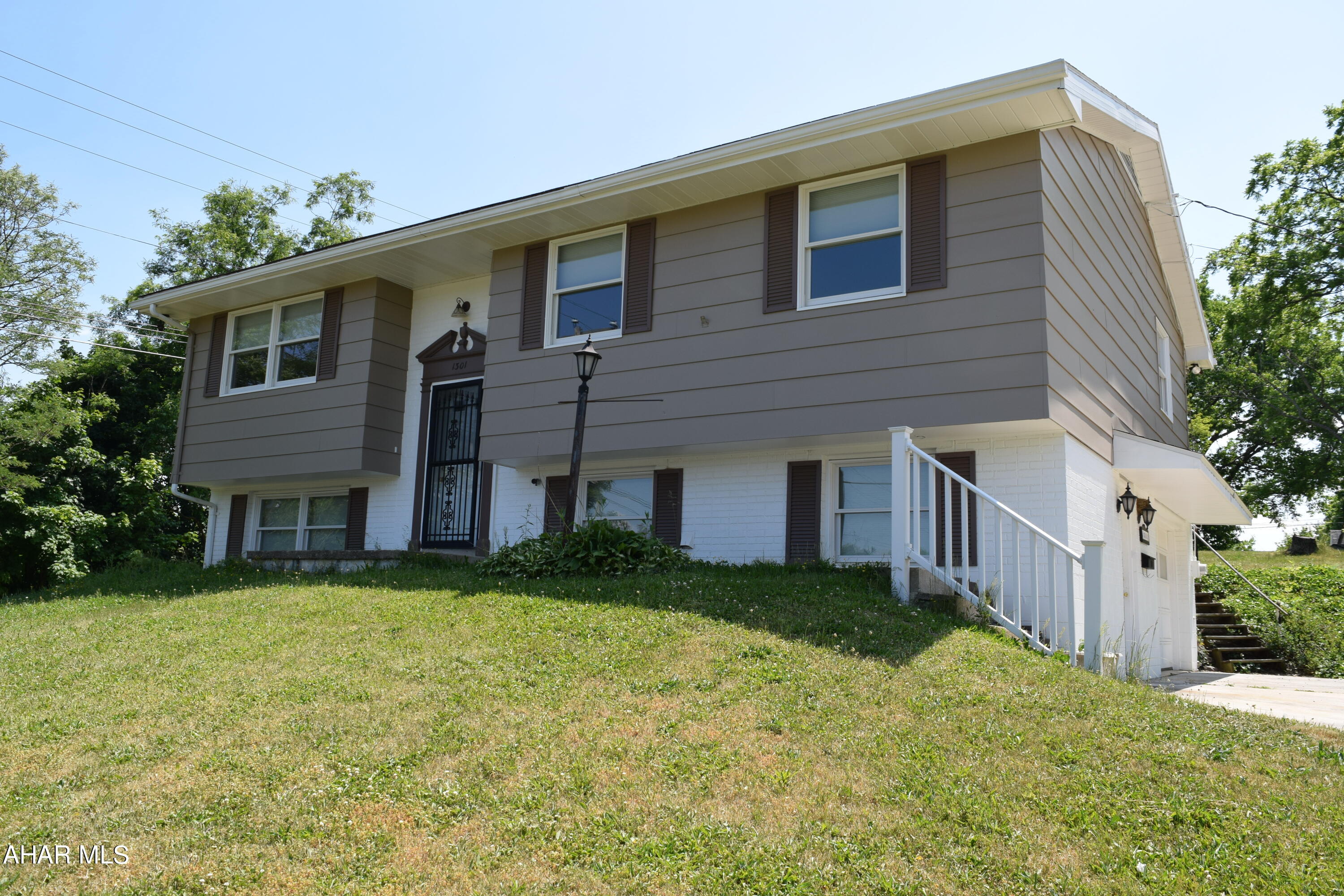 Juniata - Residential