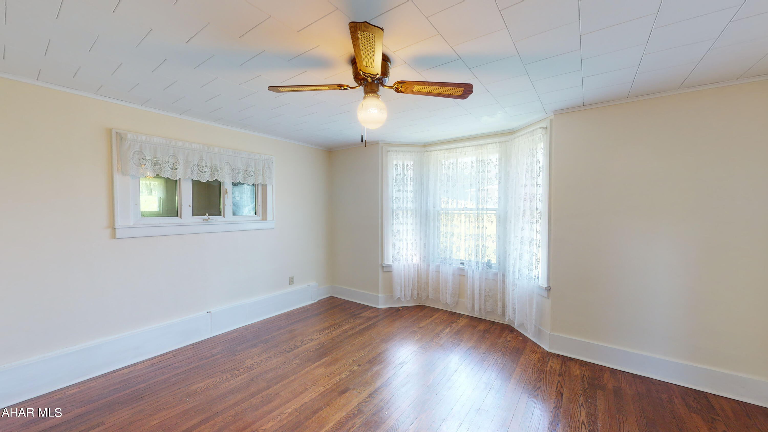 Juniata Gap - Residential