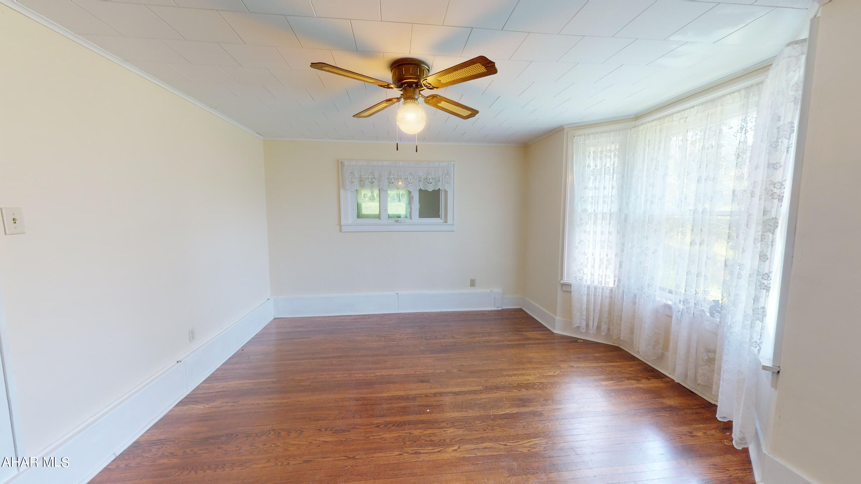 Juniata Gap - Residential