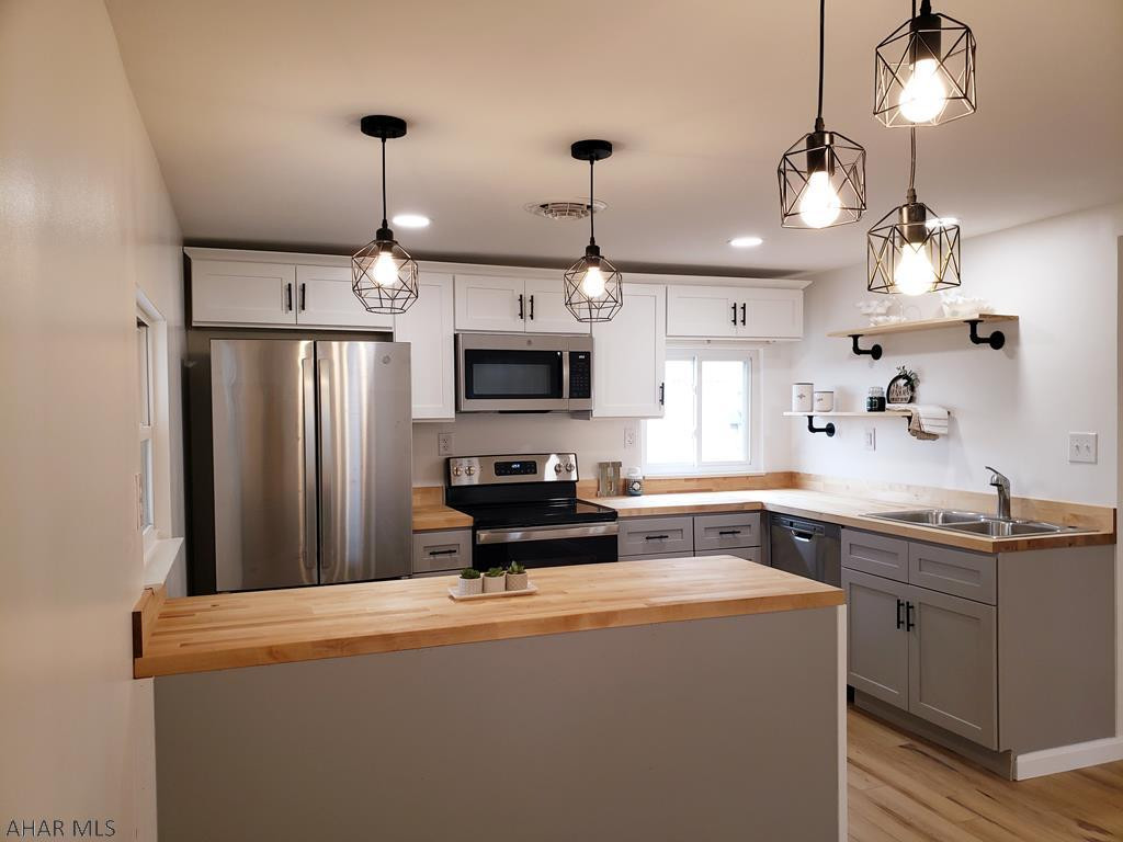 Lakemont - Residential