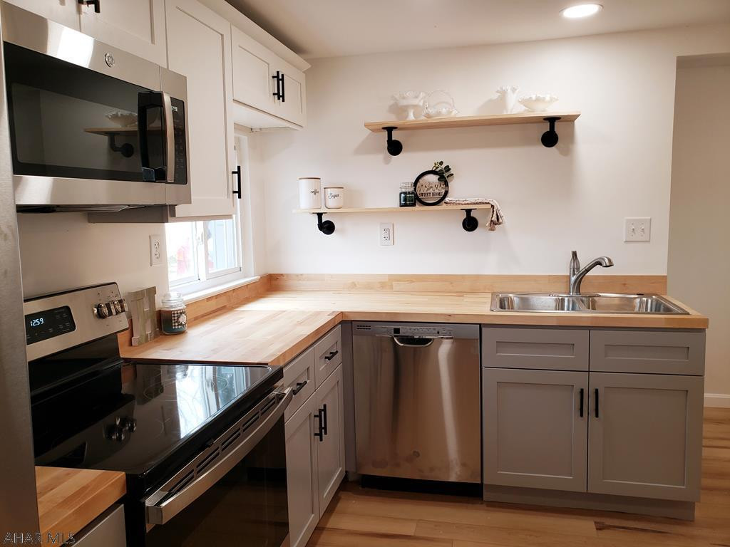 Lakemont - Residential