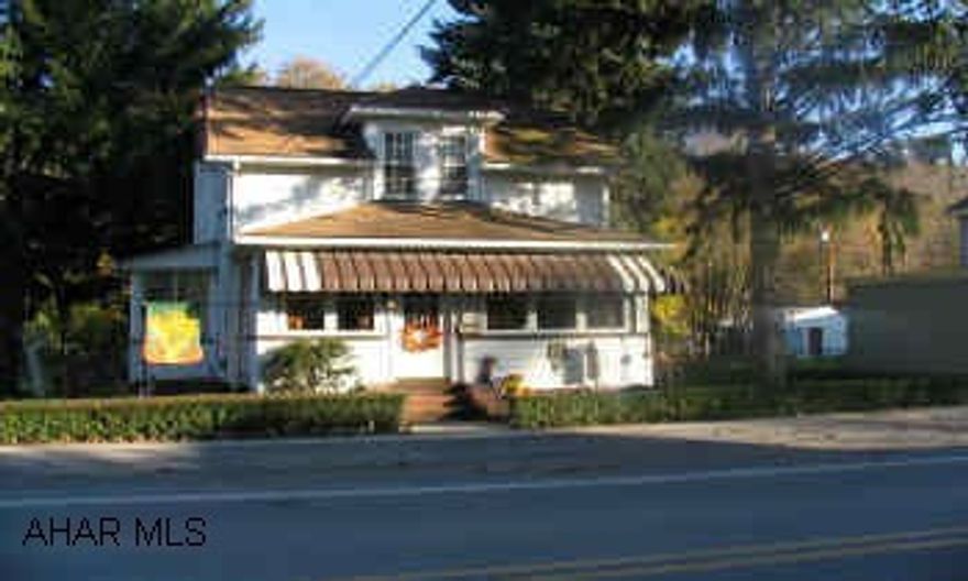 Nice Cap code 3 Bedroom, 1.5 baths, nice large kithcen, laundry room/mudroom; 1st floor, 134x180 lot.  Move in condition!! Cap Code - Large eat-in Kitchen with ceramic tile - 3-bedrooms,1.5 baths, enclosed front porch, 1st floor laundry/ mud room, 1st floor 1/2 bath, new furnance. Large 134x180 lot with above ground pool & deck. Square basketball Court. MUST SEE THIS HOME. HOME WARRANTY PLAN OFFEREDBY SELLERS. CALL TODAY TO SEE THIS HOME. GREAT BUY.