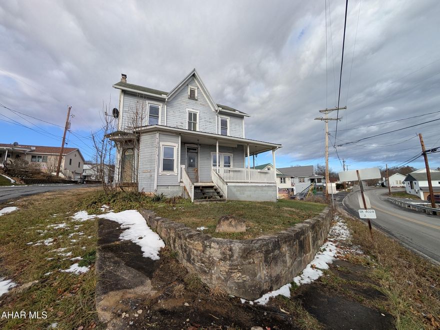 Fishertown area large 2 story home is perfect for investors or handypersons. First floor features large kitchen, dining room, living room, den, laundry room plus full bath.  Second floor with 3 large bedrooms plus 2 bonus rooms. Off-street-parking. AS-IS sale. Seller will make no repairs.