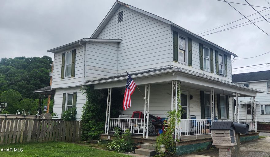 Are you looking for a single family home with a fenced in yard?  This home has 3 bedrooms plus an office space upstairs.  With the living /dining room combo you have plenty of space to enjoy your new home.  Washer and Dryer room off of the kitchen. Nice porch on corner lot.