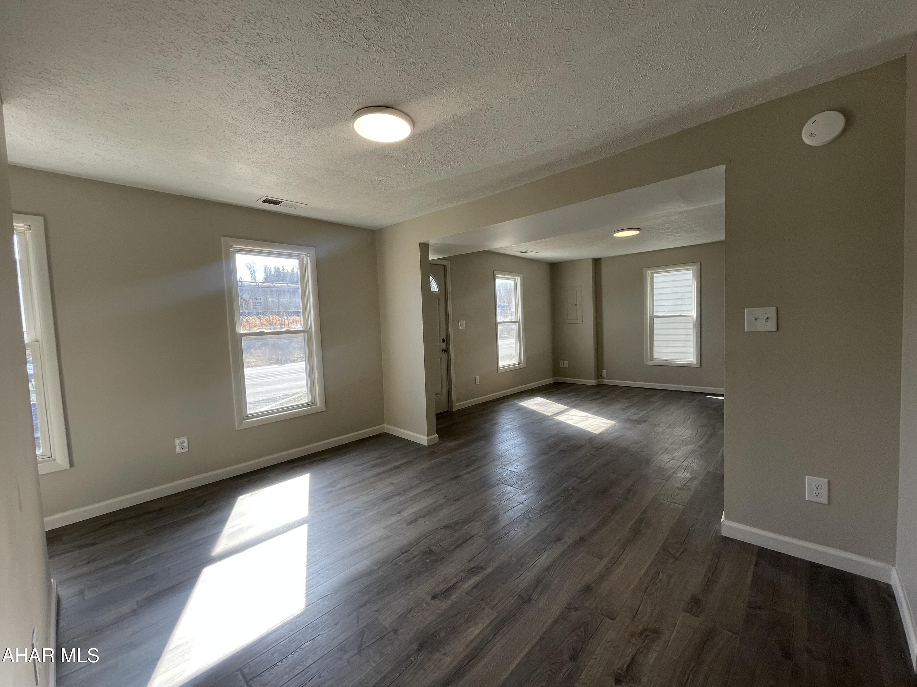 Hollidaysburg - Residential