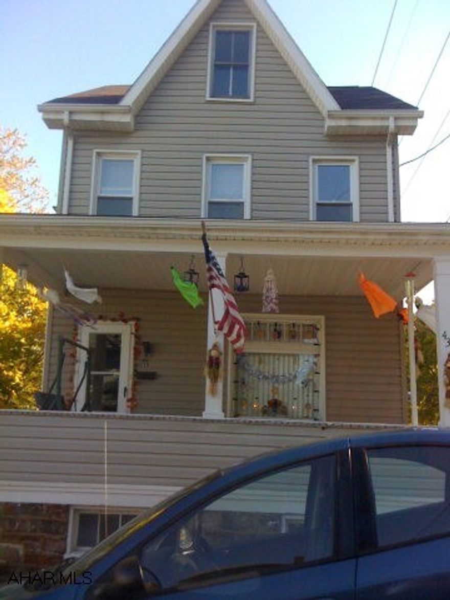 Great starter home , new furnace, low taxes