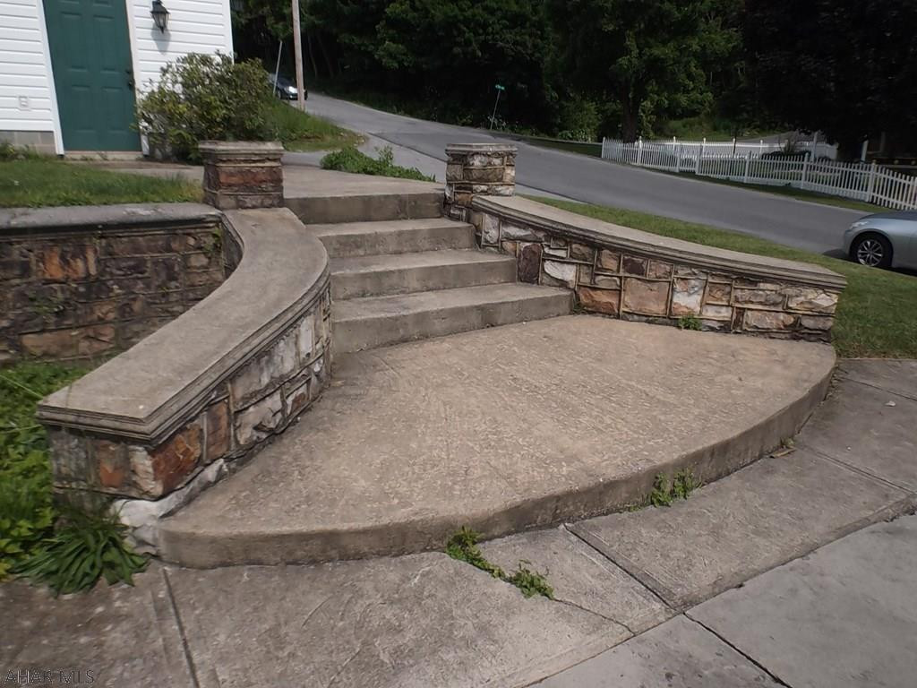 Juniata - Residential