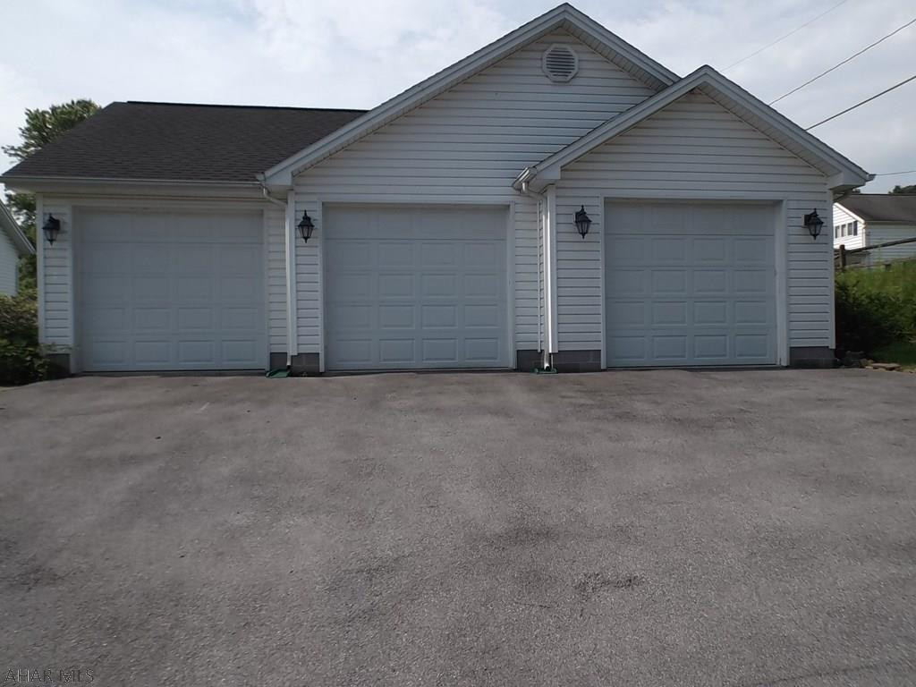 Juniata - Residential