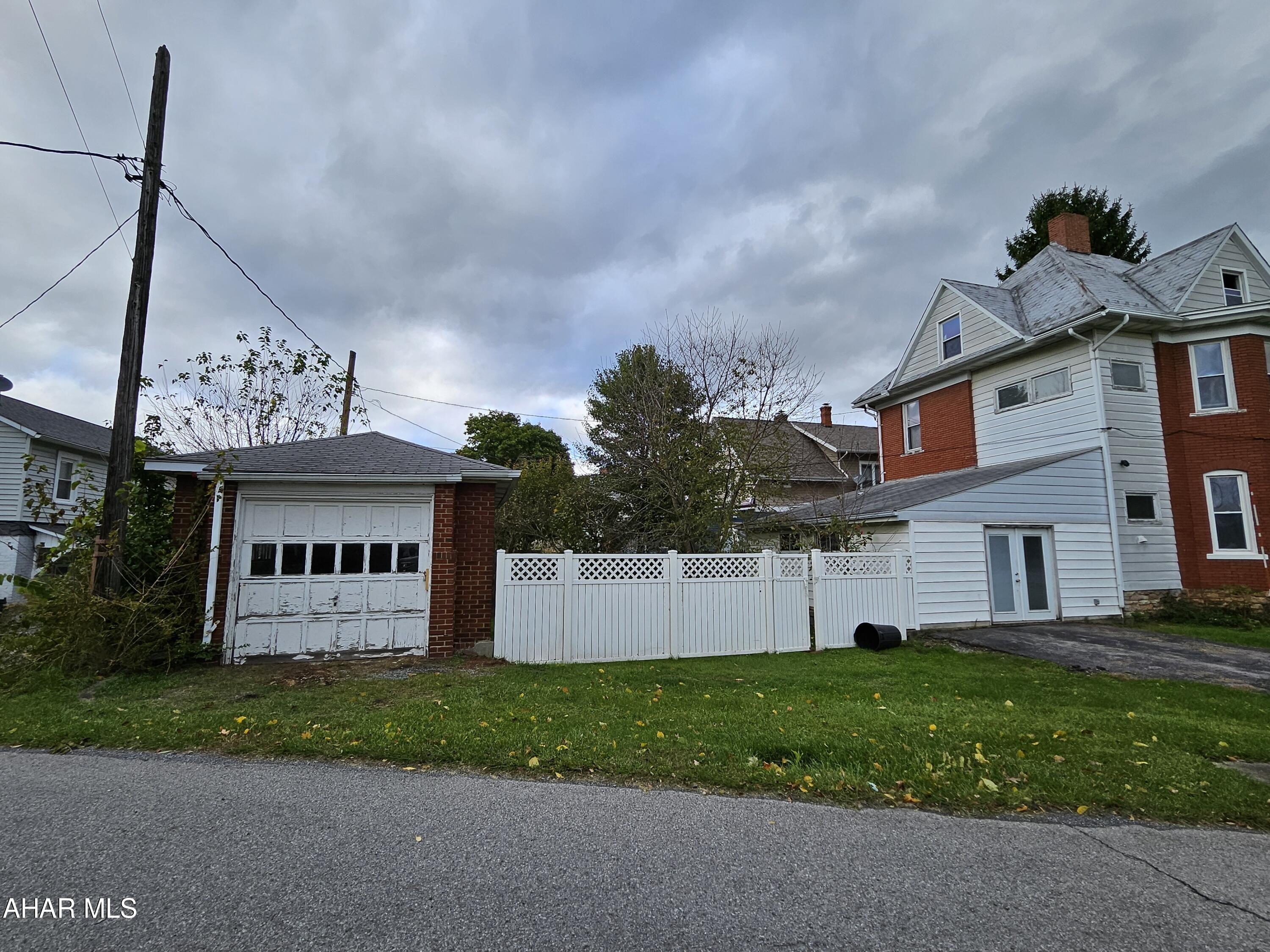 Bellwood Boro - Residential