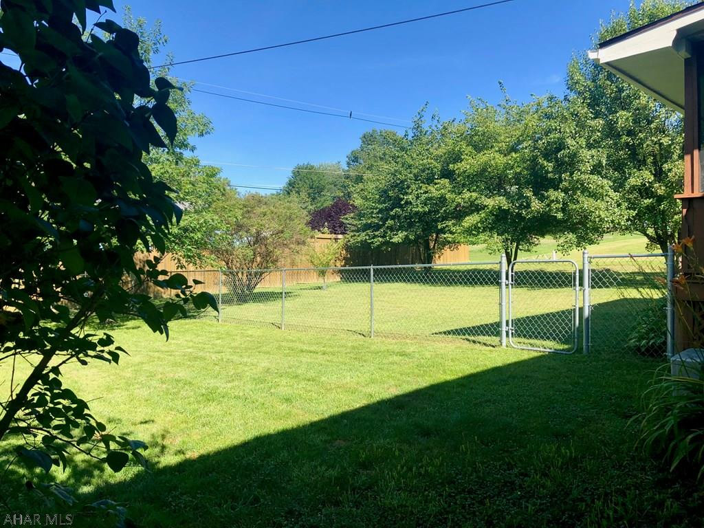 Maple Hollow - Residential