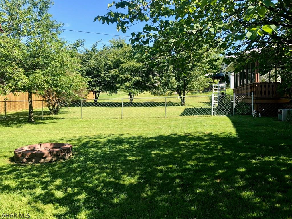 Maple Hollow - Residential