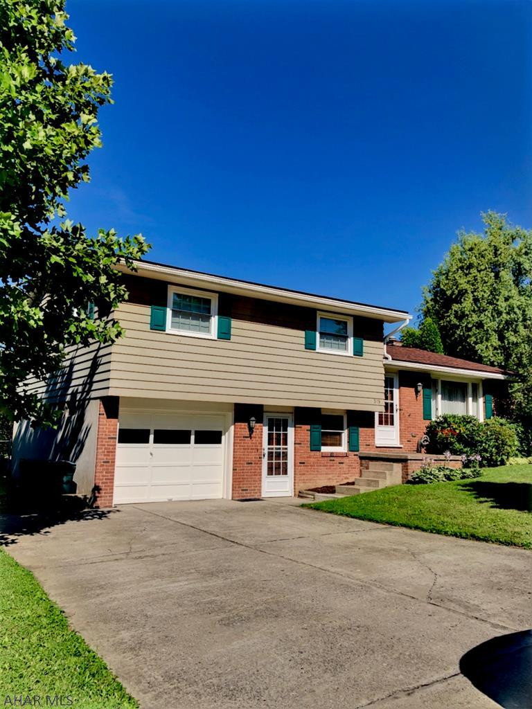 Maple Hollow - Residential